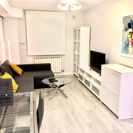 W W W Goyahospitales Es Bajo B Apartment Леон Екстериор снимка