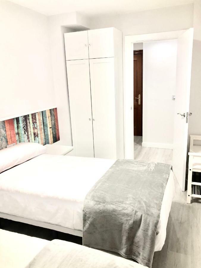 W W W Goyahospitales Es Bajo B Apartment Леон Екстериор снимка